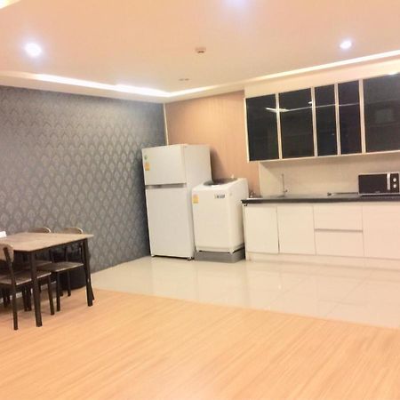 Icheck Inn Residence Sukhumvit 1 Bangkok Exterior photo