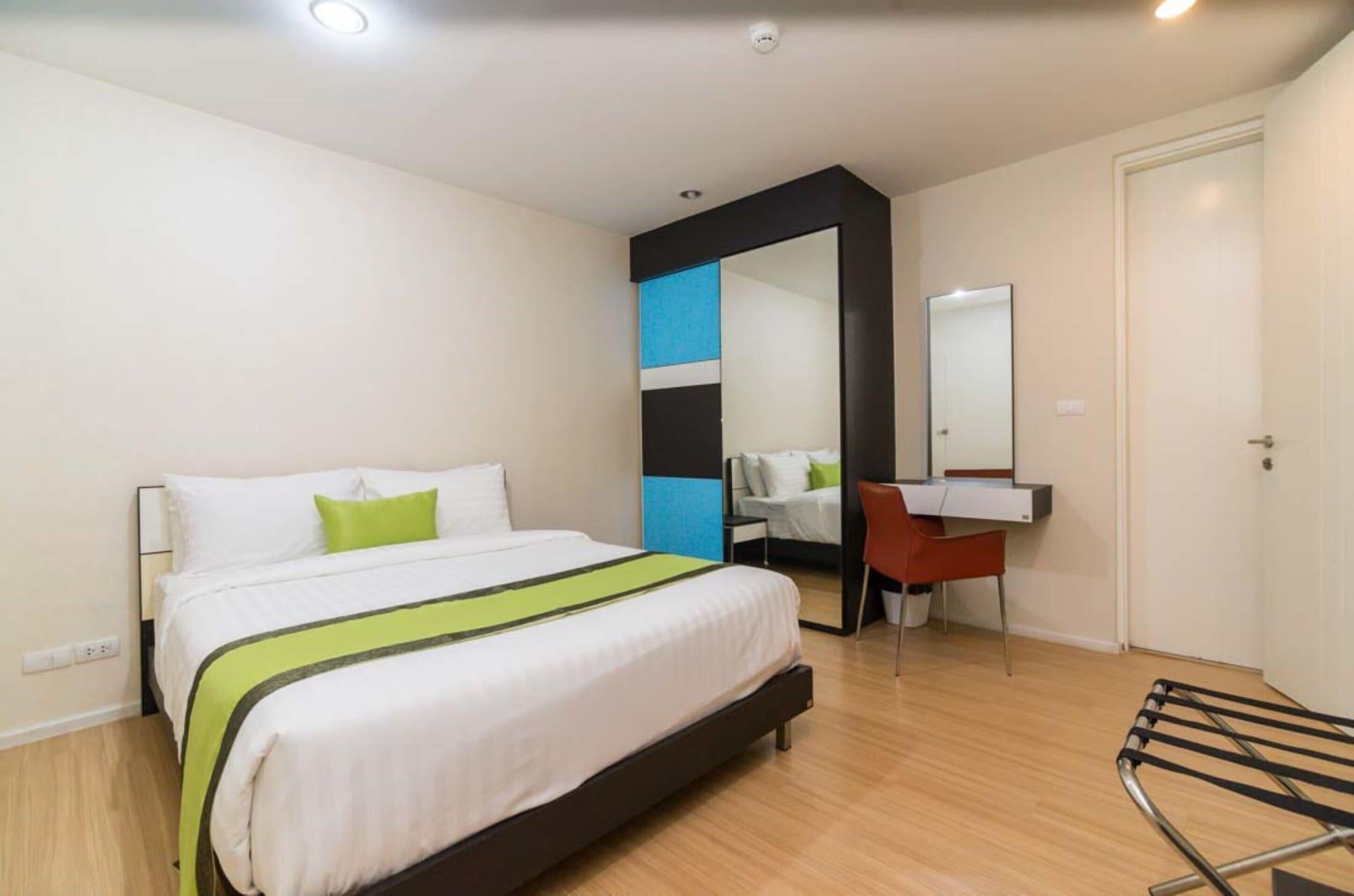 Icheck Inn Residence Sukhumvit 1 Bangkok Exterior photo