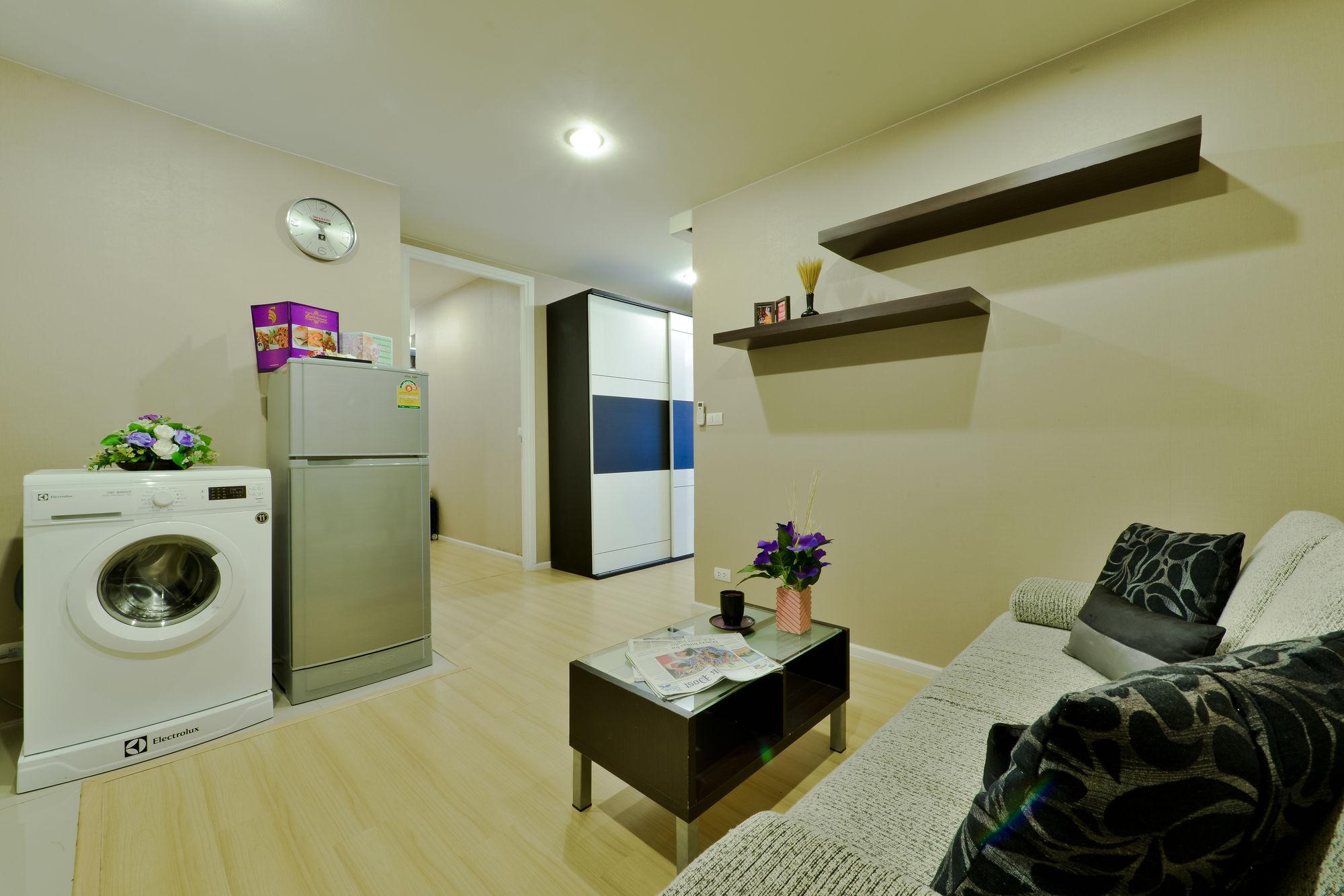Icheck Inn Residence Sukhumvit 1 Bangkok Exterior photo
